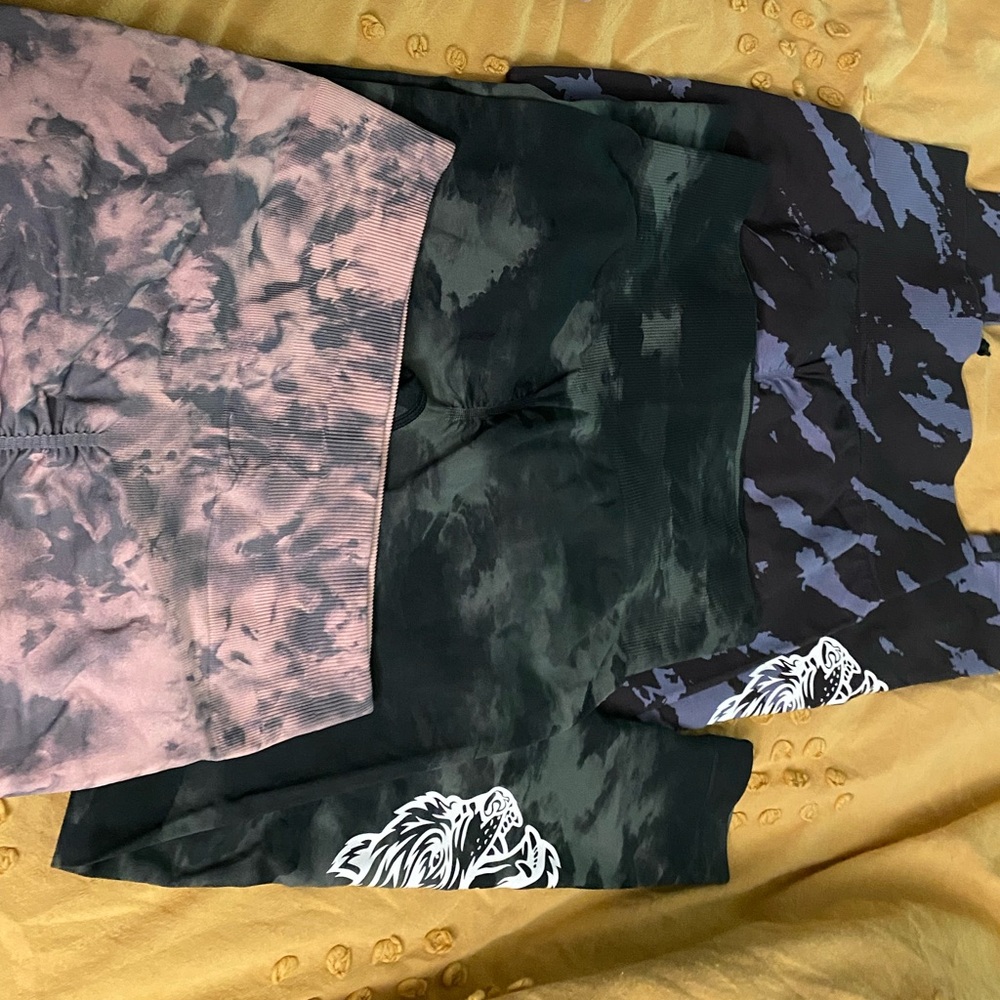 darc sport leggings (2 -green and purple) shorts (1- pink)